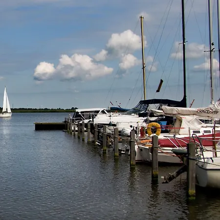 Harbour At Uitgeestermeer View, Cleaning Included *