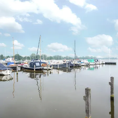 Harbour At Uitgeestermeer View, Cleaning Included 船上ホテル Uitgeest